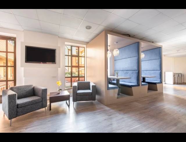 8M² OFFICE TO LET IN BRYANSTON